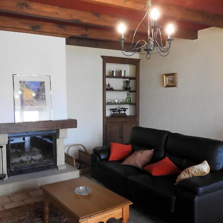 Gite Confortable Avec Cheminee, Cour Et Verger A Dampierre - Fr-1-611-55 * Dampierre (Haute-Marne)